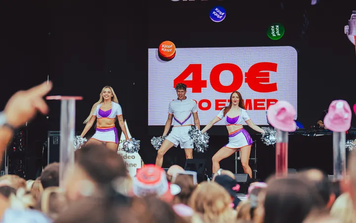 Frankfurt Galaxy Cheerleader · Open Air 2026 – Foto 3 von 33